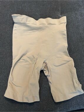 SKIMS High-Waist Sculpting Shorts in Light Beige